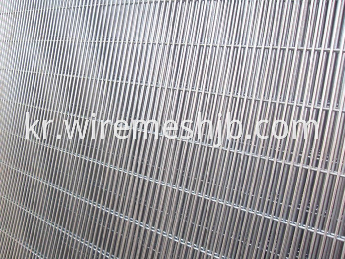 358 Mesh Fence